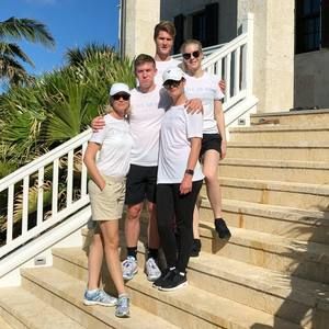 Meet your Posher, Bernie